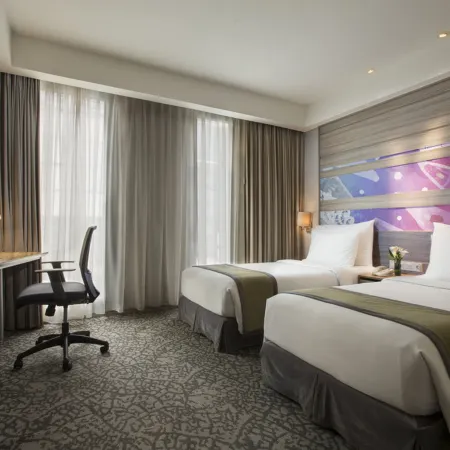 Hotel GranDhika Iskandarsyah Отели рядом с достопримечательностью «Блок М»