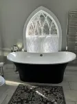 The Inn Crowd Bed and Breakfast - 4-Star