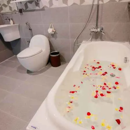 Green Oasis Hotel Отели рядом с достопримечательностью «Башня Нян»