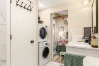 Charming 1-bdrm newly built upscale Cottage with WiFi, AC in peaceful Northglenn