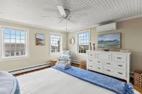 Ocean View Family Home, Game Room, Walk to Beach & Nubble Lighthouse!