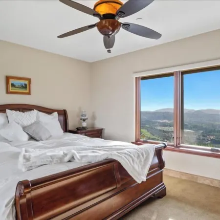 Breathtaking retreat in the wine country on the ranch with goats you can pet! Отели в г. Повэй