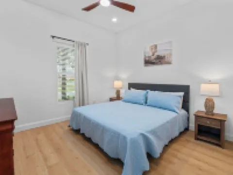 Charming Retreat w/ Bikes 格林科夫斯普林斯酒店