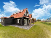 Holiday Home in Scherpenisse - parking