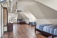 The Florida Cracker "THE PARKER HOUSE"  Charming home in Brooksville,FLORIDA