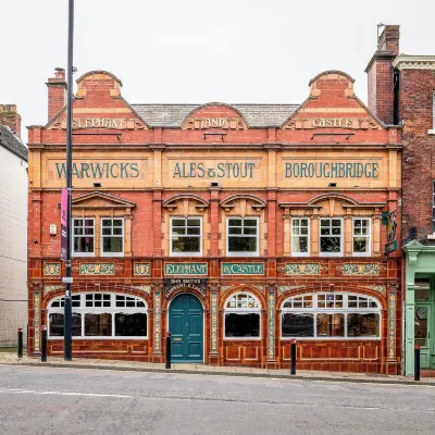 إليفانت آند كاسل Hotels near Wakefield Westgate