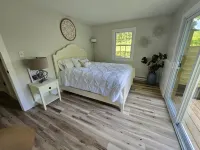 Relax with family or friends at this quiet & clean country 3 bedroom home