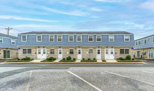 Spacious, recently renovated centrally located condo with pool and parking