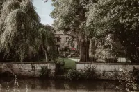 La Fontaine Racine Hotels in Longpont