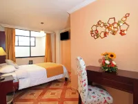 La Rosario Hotels near Cable Car