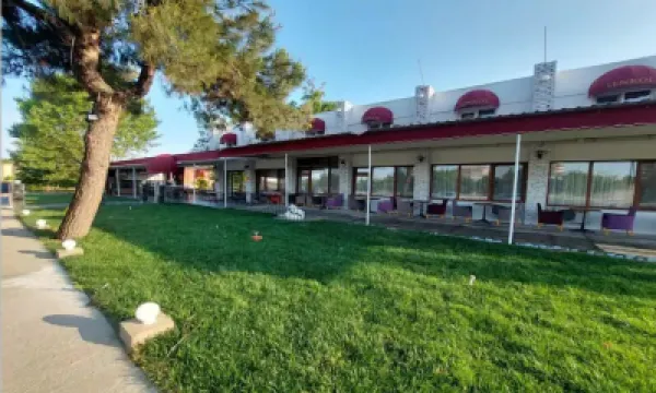 謝恩科爾莫拉酒店 酒店