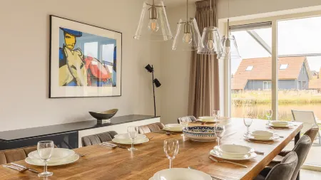 Dormio Waterpark Langelille Отели в г. Marknesse