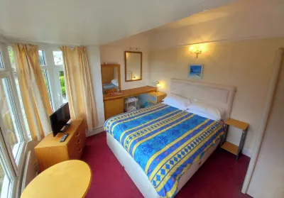 Castleton Hotel - Just for Adults