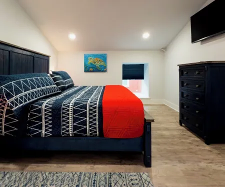 Fish Stories 5 Bedroom/3.5 Bathroom With Pool and Playscape