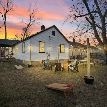 Urban Oasis: A Charming Downtown Retreat with Game Room, Firepit and Yard Games