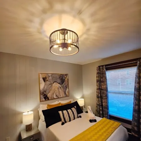 Historic & Chic apartment by Arena, University, Hospital - Dog Friendly