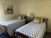 Charming 3-bedroom home in quiet Bryan neighborhood in the heart of AggieLand!