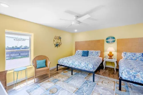 Boathouse Hotels in Ocean Springs