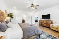 Crane’s Nest-Year Round Private Pool & Hot Tub