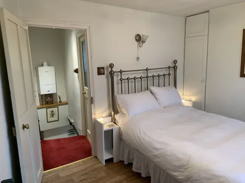 Listed Cottage for 2+Rain Shower+Free Parking+Dog Friendly+Near Kingsbridge Quay