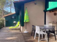 HOLIDAY HOME CLOSE TO BEACH AND POOL Hotels in Moliets-et-Maa