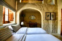Maria's B&B Hotels in Għasri