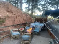 PVP58 Vintage 1977 AirstreamRV — With Private Hot Tub!
