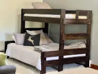 Charming, pet friendly home close to area attractions in beautiful Cody!