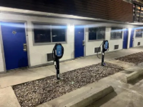 Modern studio with WiFi and fitness room in welcoming Baton Rouge