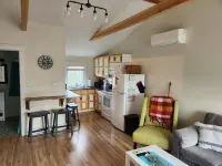 Cozy Two Bedroom North Shore Cottage