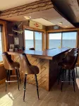 Sportsman’s Dream on Round Lake! Lookout cabin-Minnesota Northwoods-Sleeps 8