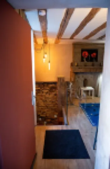 Contemporary cellar in the heart of Arbois KV'O37