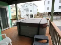 Semi Oceanfront 5 bedroom dog friendly cottage 10 feet to beach access 코롤라 호텔