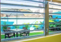 Casa Venus #3 - Charming apt w/king bed, patio - steps to Isla Verde beach