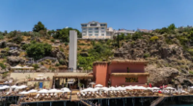 馬西莫成人專屬酒店（前身為拉精品酒店）