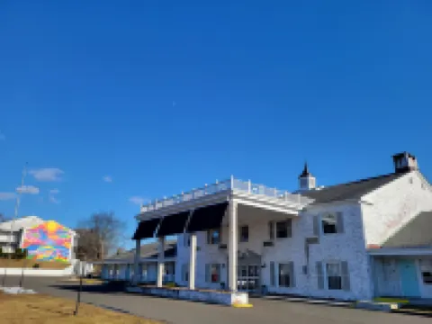 Circle Hotel Fairfield Hotels in Fairfield