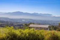 Right Unit: La Casa Blanca de Grecia Hotels in Grecia