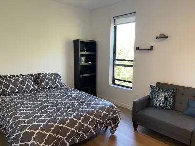 Spacious Luxury Oasis-Roof Top-Wine-Parking-Yale