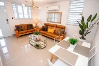 Spacious Retreat with Private Jacuzzi and Tropical Patio