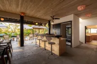 Jardin Casa Zona Azul - Luxury Property - high-end amenities - sleeps 14