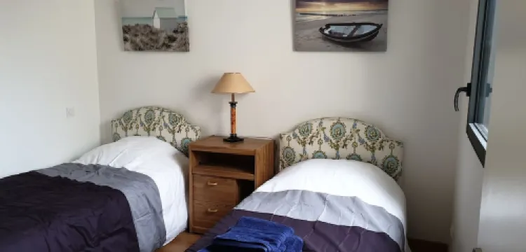 RECENT FLOOR HOUSE WITH CLOSED GARDEN NEAR THE BEACH