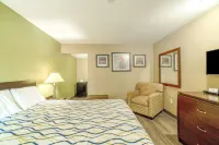 Deluxe Inn & Suites by OYO Miami OK Hotels in Miami