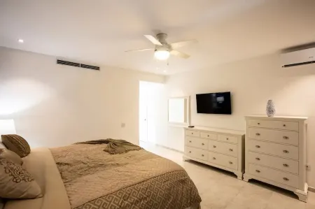 Spacious Garden View Condo