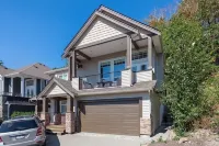 Delair park, free parking , long-term, pets ok Hotel dekat Urban Jungle