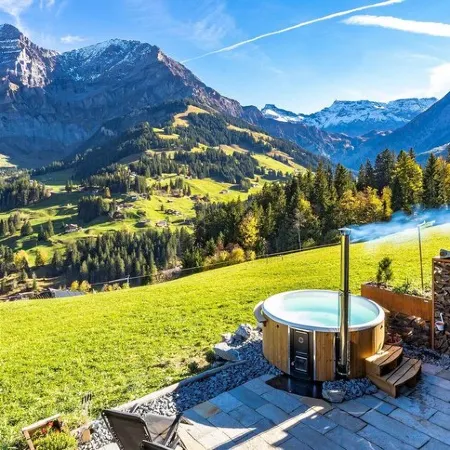 Chalet Rösi | Holiday Apartment with Hot Tub in the Mountains
