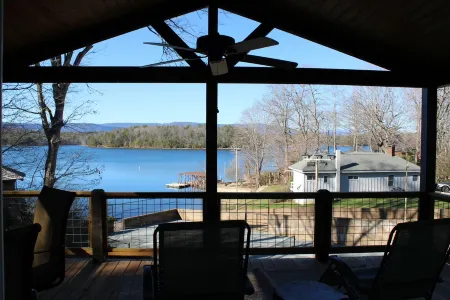 North Point Lakefront Retreat - Private Dock w/ boatslip