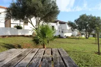 House with very cozy garden for couples or family, 7 km from Sagres