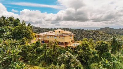 El Yunque Rainforest Villa, Pool, Toro Trail, 5-Acre Hacienda, Fruit Trees
