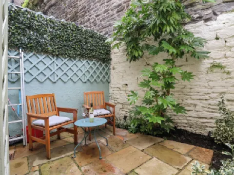 Millgate Cottage Hotels near Conwy Castle