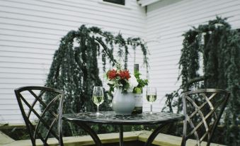 Judson Heath Colonial Inn